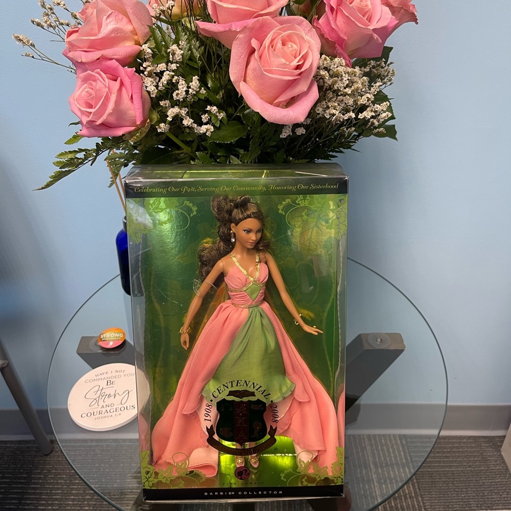Alpha Kappa Alpha- Centennial 2008 Barbie 💗💚